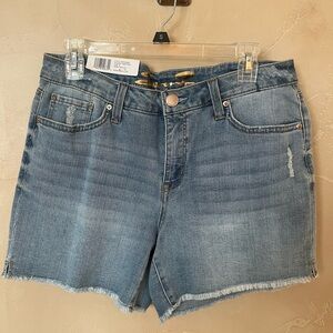Ladies Women’s Seven Weekend Jean Shorts Denim Blue Jeans Fray Hem Size 8 NWT